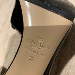 Valentino Bow Dorsey pumps